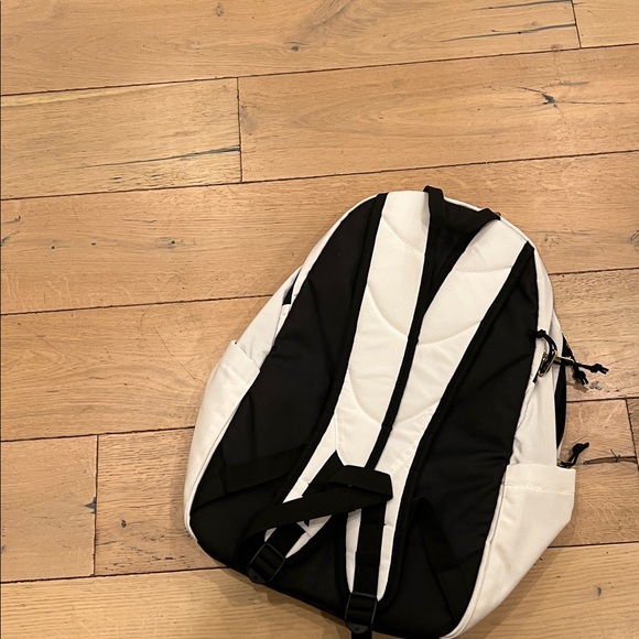 Adidas defender 5 back pack, NWT - Picture 4 of 11